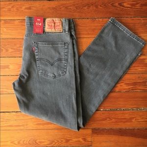 32 x 30 NWT Gray Levi’s 514 Straight Leg Jeans